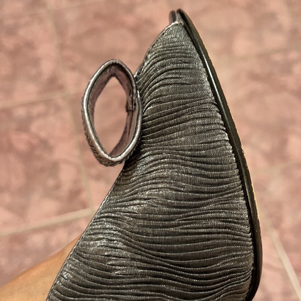 Shoes - Picture 2 of 7